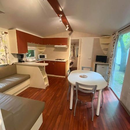 Camping De Baignes Hotel Esterno foto